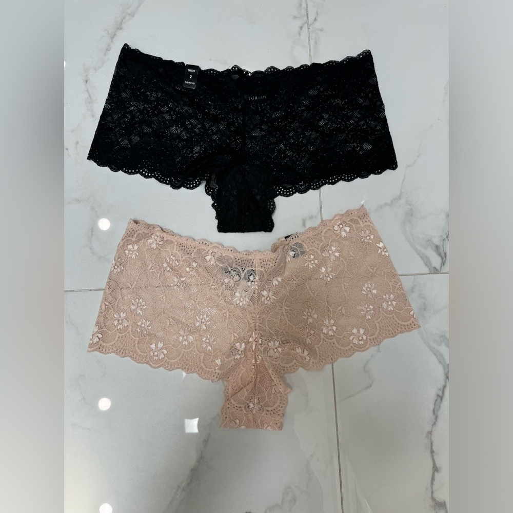 NWT 2 Torrid Chiky Lace underwear size 2
